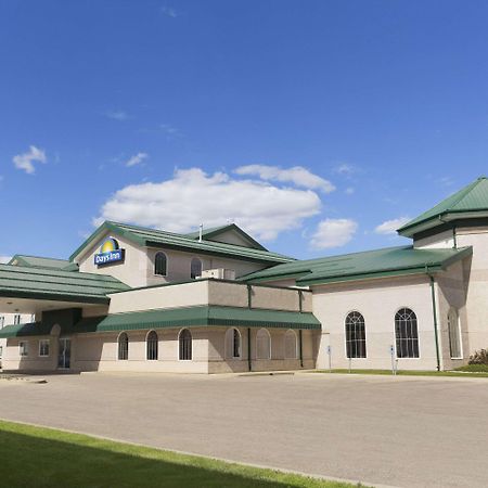 Days Inn & Suites By Wyndham Winkler Extérieur photo